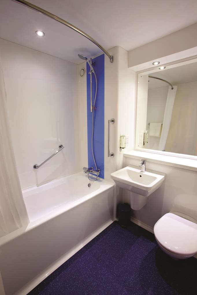 Travelodge Widnes Pokój zdjęcie